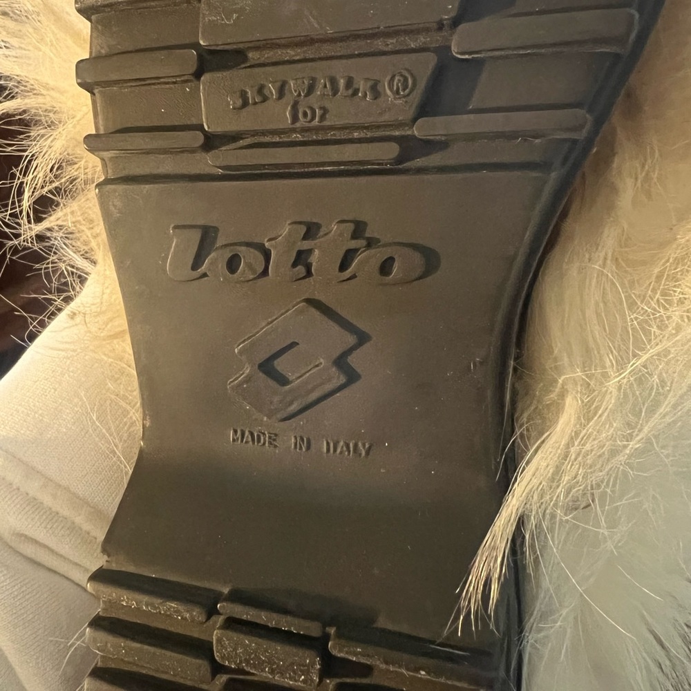 Lotto vintage yeti goat hair ski/snow shoes